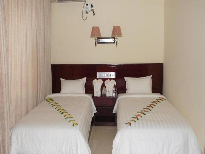 Golden Hill Hotel - Lashio Exterior photo