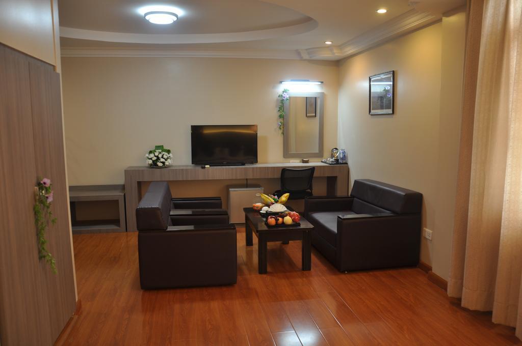 Golden Hill Hotel - Lashio Exterior photo