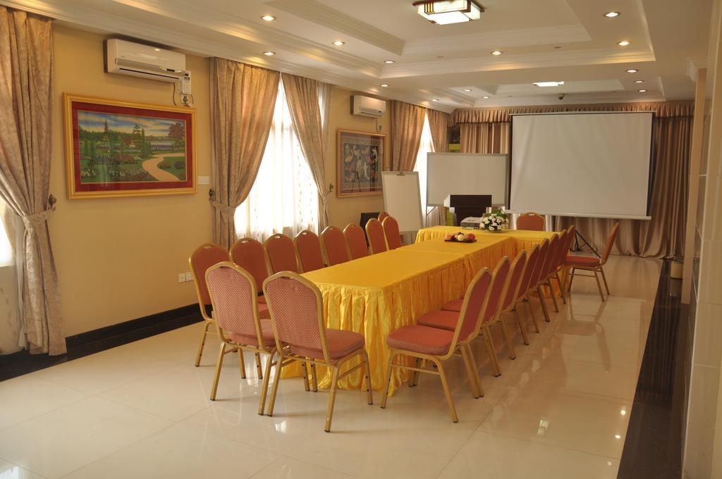 Golden Hill Hotel - Lashio Exterior photo