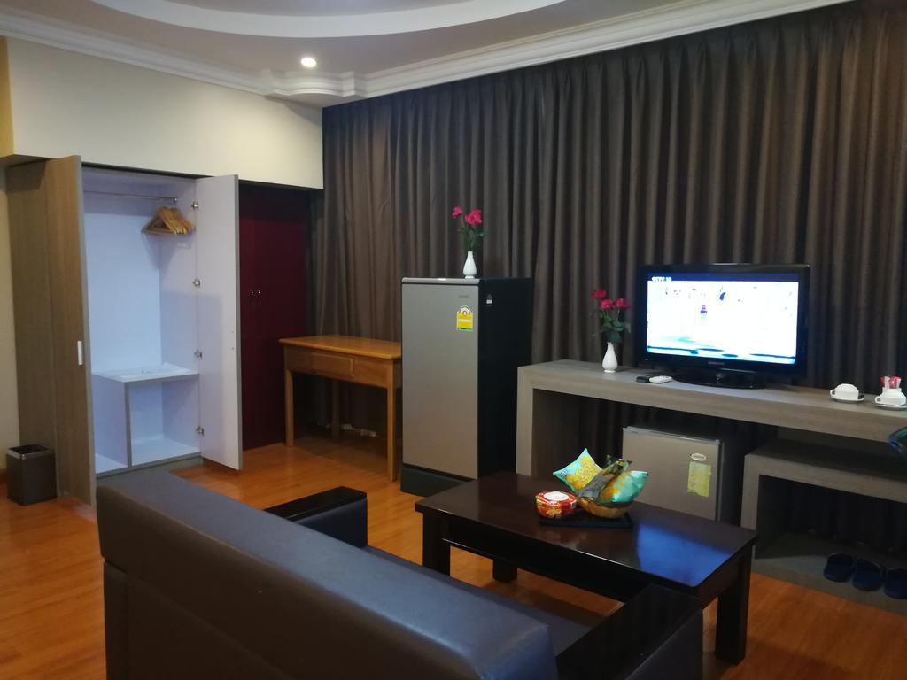 Golden Hill Hotel - Lashio Exterior photo